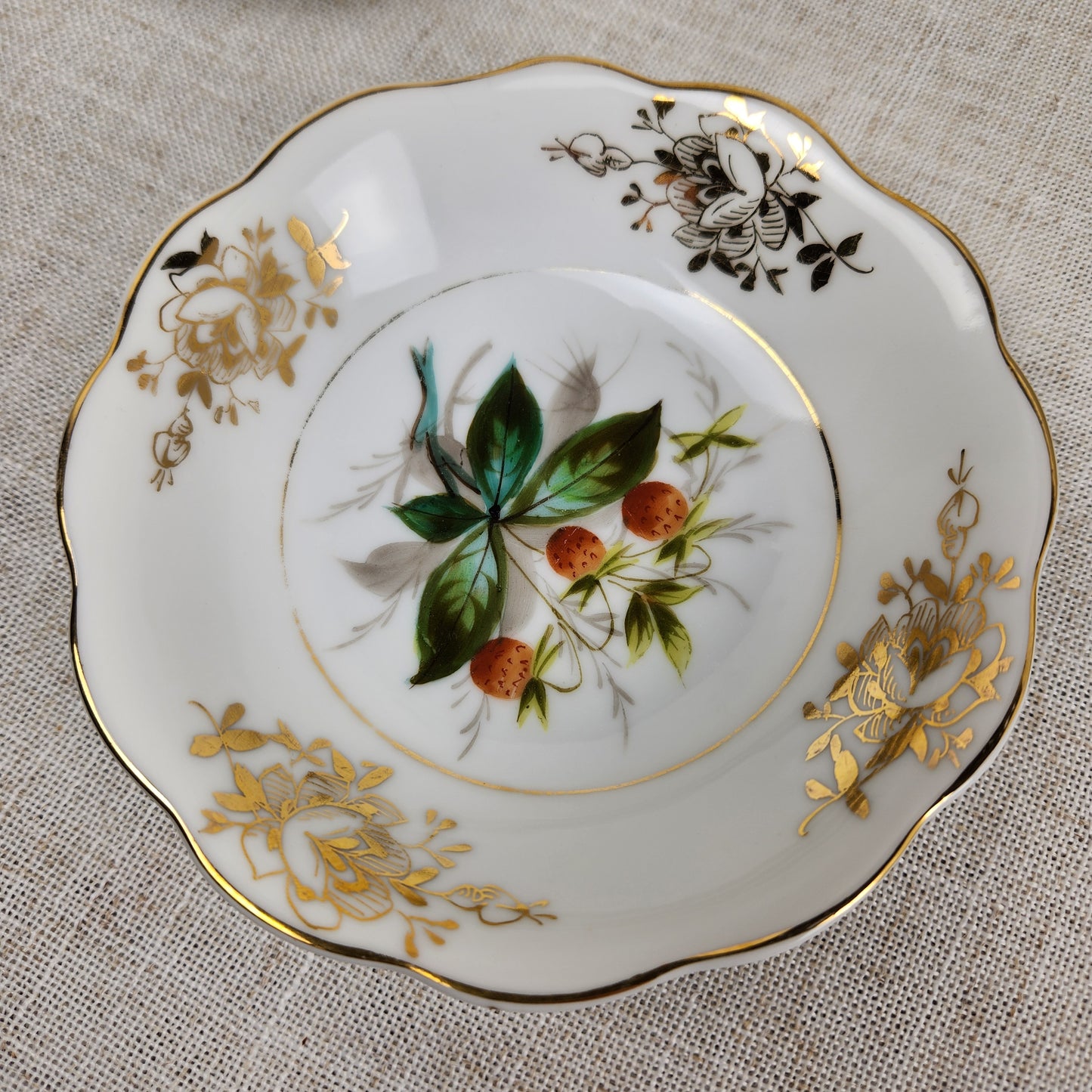 Vintage Fruit Dessert Bowl Set with 9 Berry Bowls, Cottage Style Dessert Set